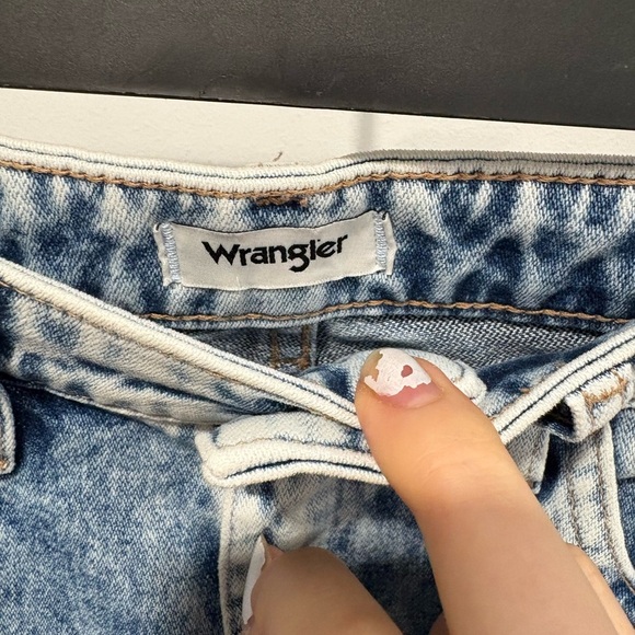 NWOT- WRANGLER MOM JEANS - High waist - Picture 2 of 7